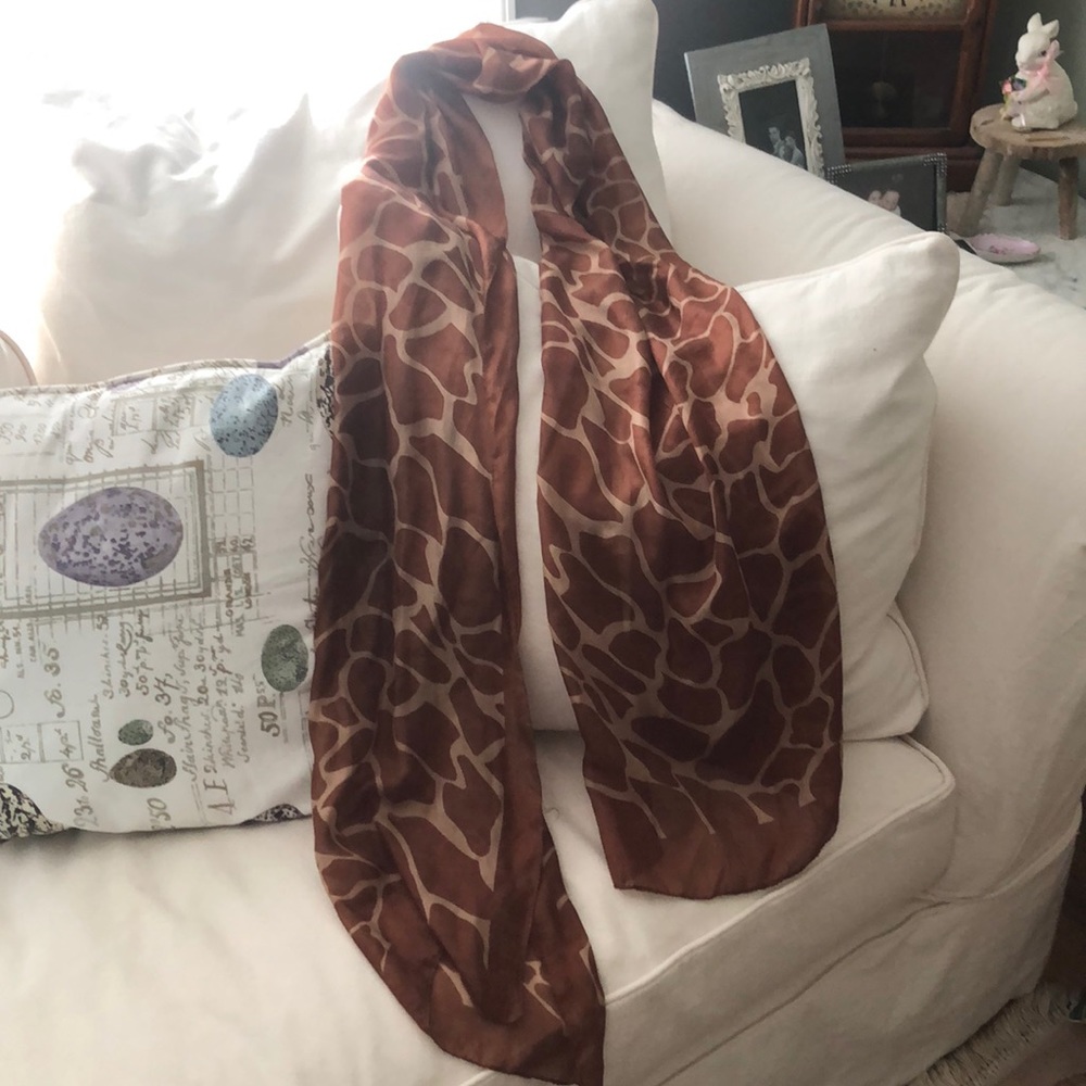 Brown scarf